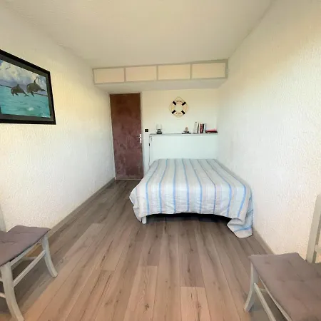 2 Pieces Avec Terrasse Privative, Animaux Admis - Fr-1-487-332 Cabourg