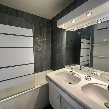아파트 2 Pieces Avec Terrasse Privative, Animaux Admis - Fr-1-487-332 꺄부흐